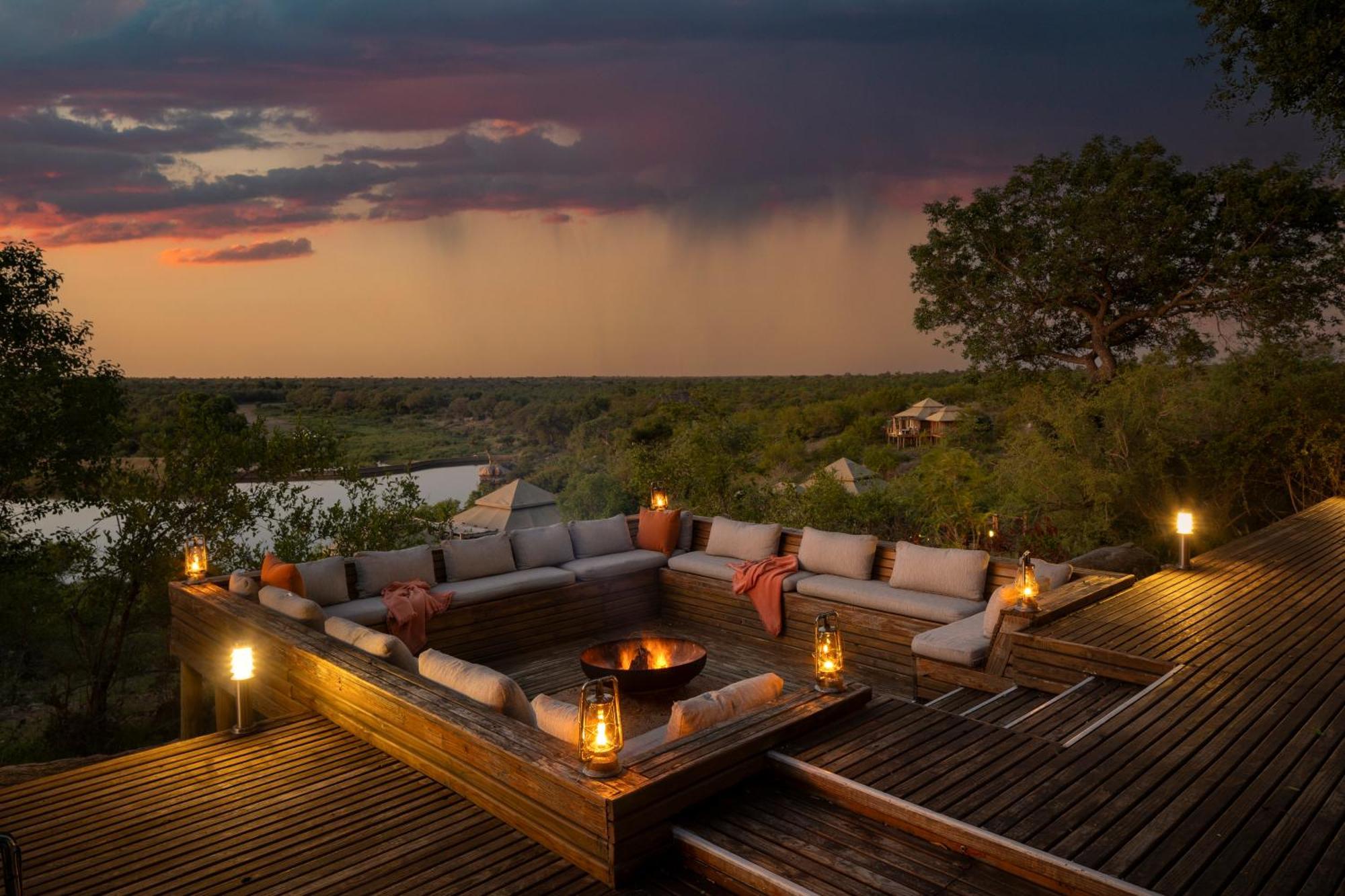 Simbavati Hilltop Lodge Заповедник Тимбавати Экстерьер фото