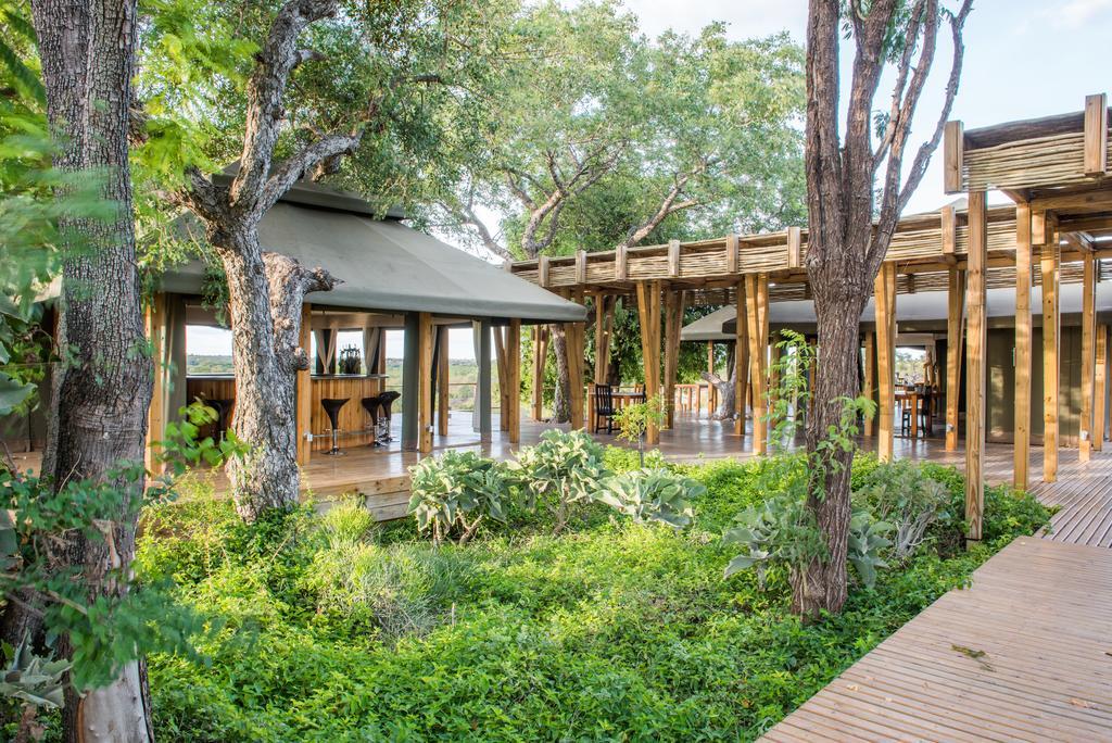 Simbavati Hilltop Lodge Заповедник Тимбавати Экстерьер фото